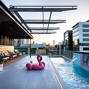 Ovolo The Valley Otel