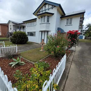 Spacious Close To Cbd And Airport Brisbane